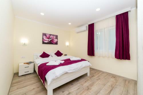 Hostal Milara Apartments