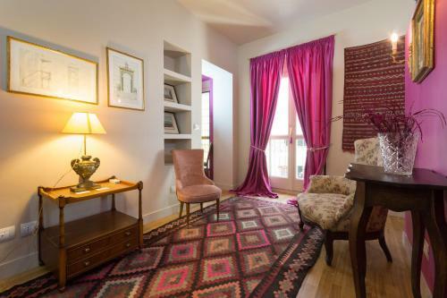 Porta Palace Apartments