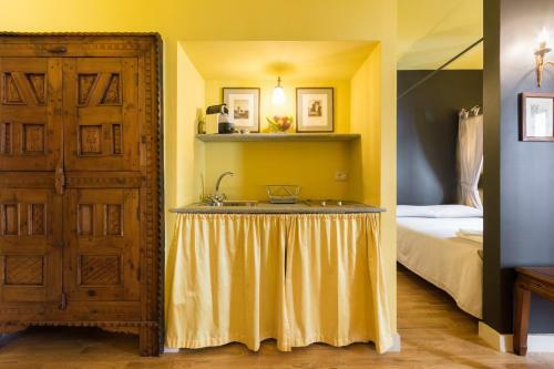 Porta Palace Apartments