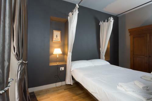Porta Palace Apartments