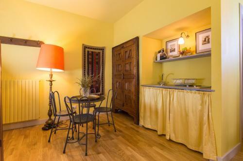 Porta Palace Apartments