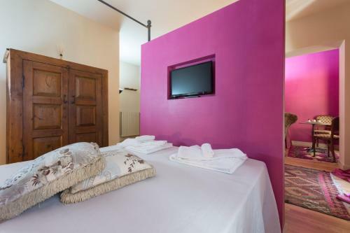 Porta Palace Apartments