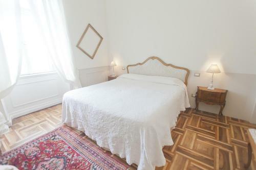 Hostal Piazza Venezia Le Camere