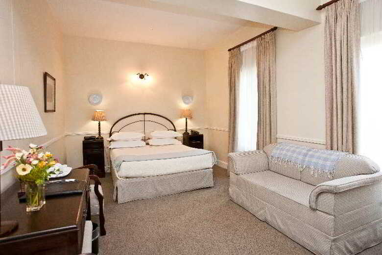 Queens Hotel