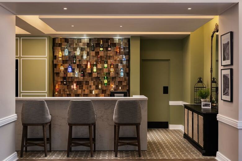 Hotel Protea King George
