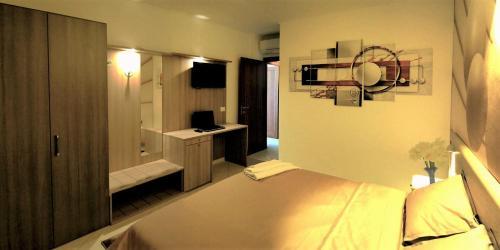 Hostal La Piazzetta Guest House