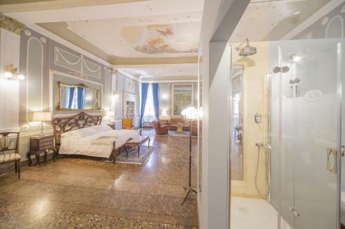 Hostal Corte Realdi Luxury Rooms