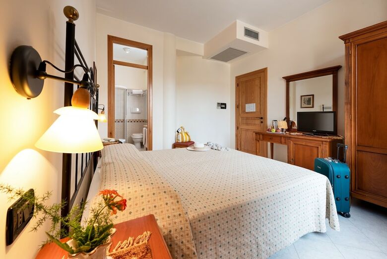 Hotel Mediterraneo