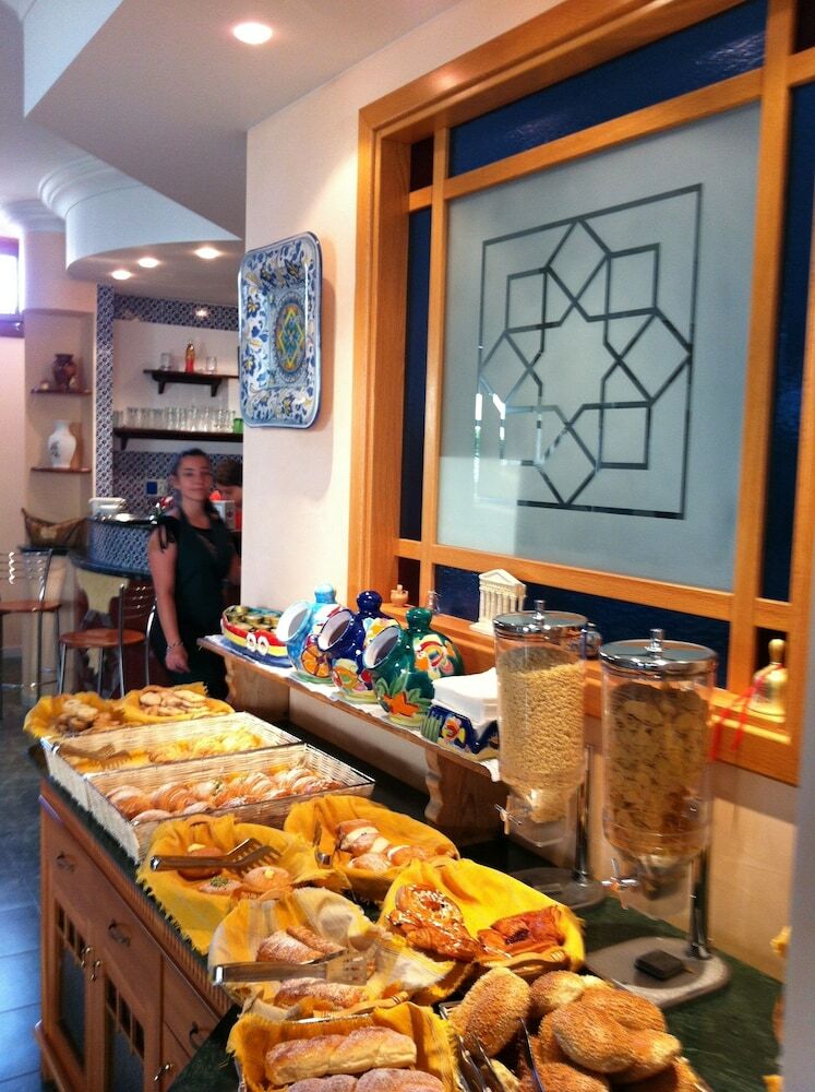 Hotel Mediterraneo