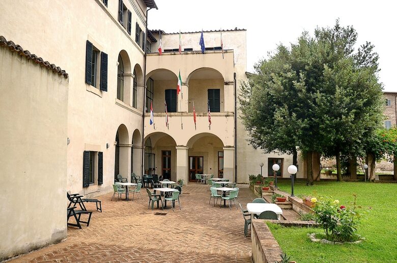 Albergue Ostello Palazzo Pierantoni