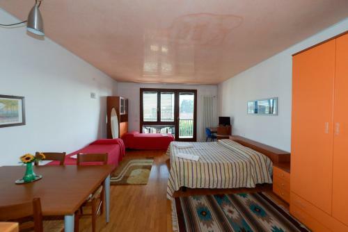 Antares Apartments
