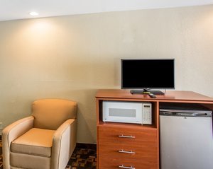 Hotel Quality Inn & Suites