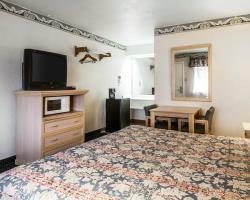 Hotel Rodeway Inn