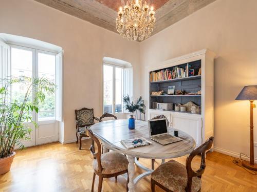Hostal Sardinia Home Design