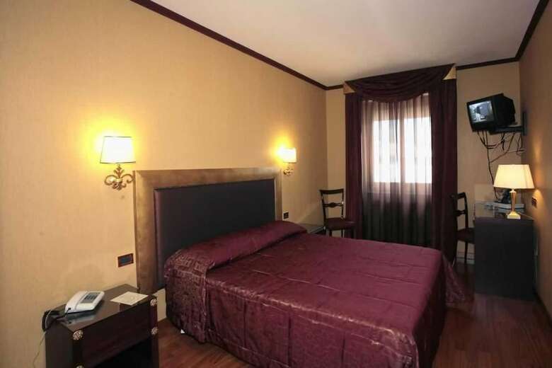 Hotel De Paris
