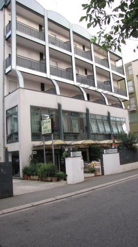 Hotel Caruso