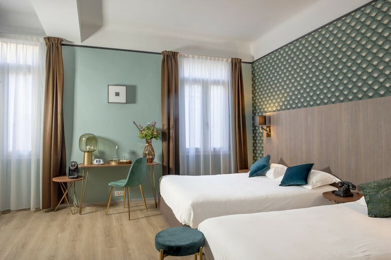 Hotel Bristol