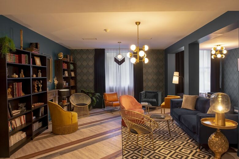 Hotel Bristol