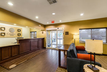 Hotel Comfort Inn East