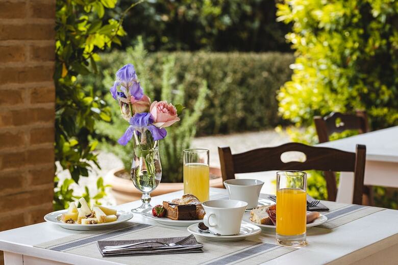 Si Montalcino Hotel & Restaurant