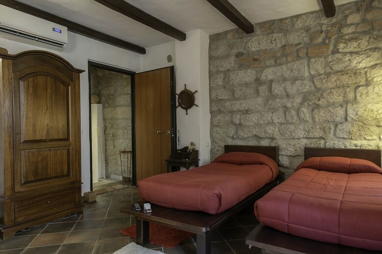 Hostal Amsicora 8
