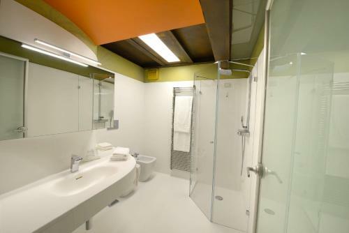 Hostal City Centre Rooms And Apartments