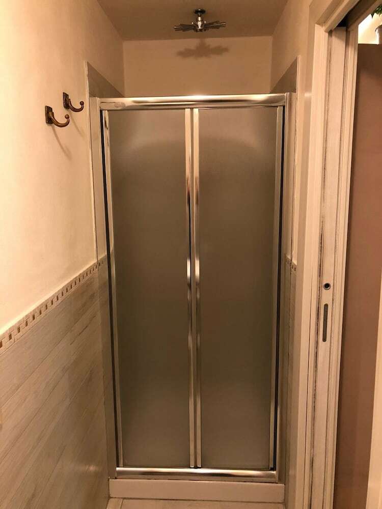 Bed & Breakfast La Grotta Del Re