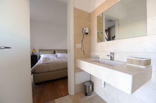 Hostal Vista Sui Sassi Guest House