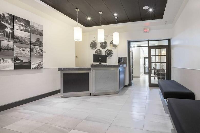 Le Grande-allee Hotel Et Suites