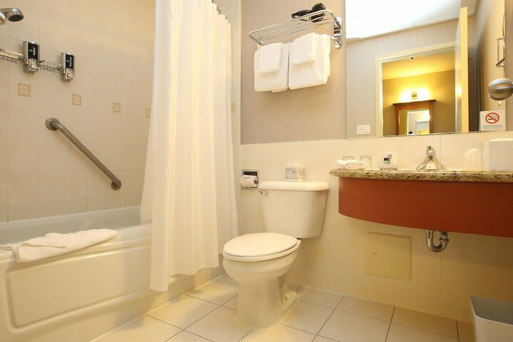 Hotel Four Points By Sheraton Quebec Resort
