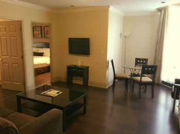 Grand Hotel And Suites