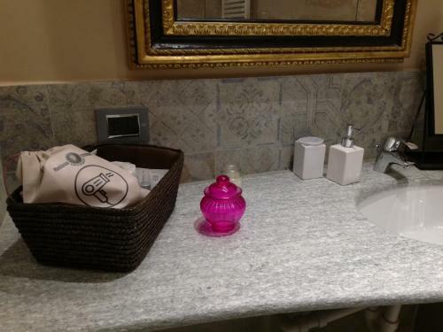 Madama Cristina Bed & Breakfast