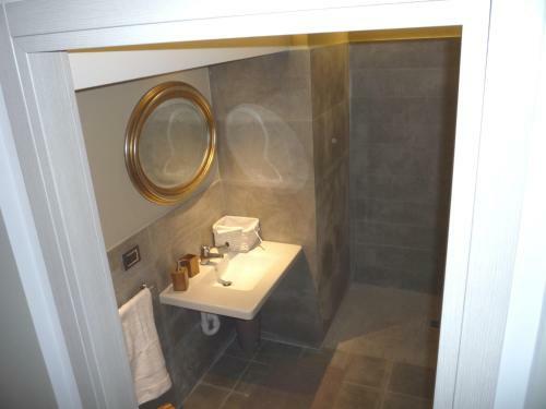 Madama Cristina Bed & Breakfast