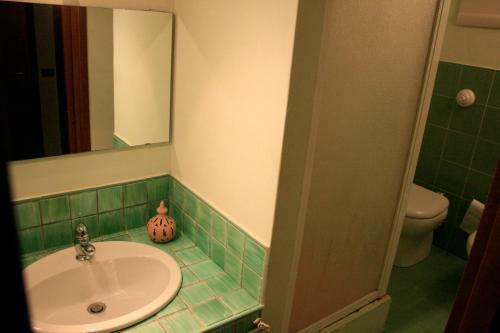 Cheap & Chic Apartments