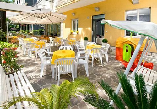 Hotel Rina