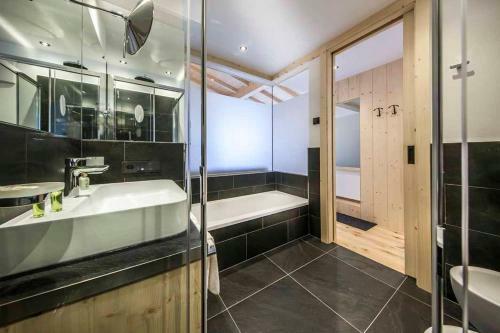 Hostal Garni Bed And Breakfast Broi