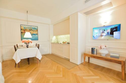 Apartamento Borgolago Suites