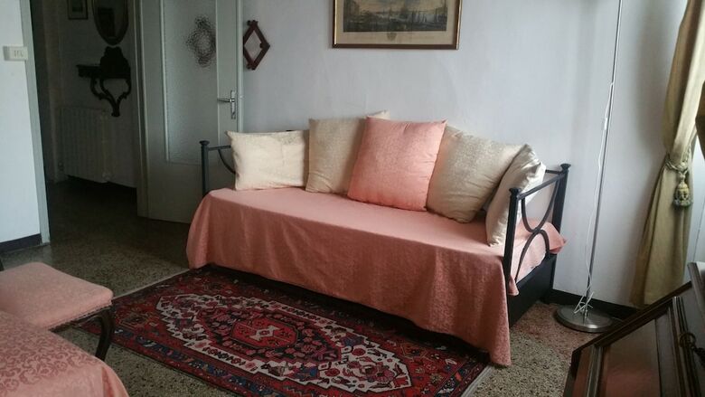 Palazzo Camozzini Apartments