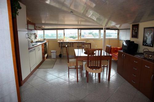 Panoramic Apartment Etnamare