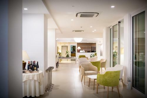 International Beach Hotel