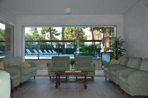 Hostal Rosen Garden Garn�