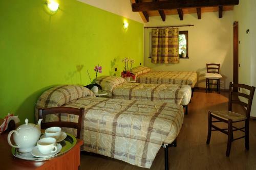 Hostal Maison Lombard