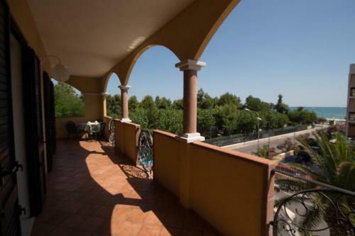 Aparthotel Hotel Costazzurra
