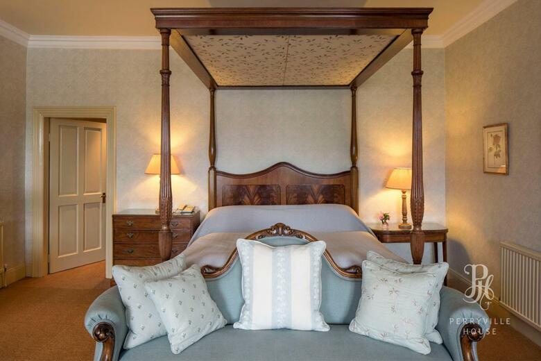 Hotel Perryville House