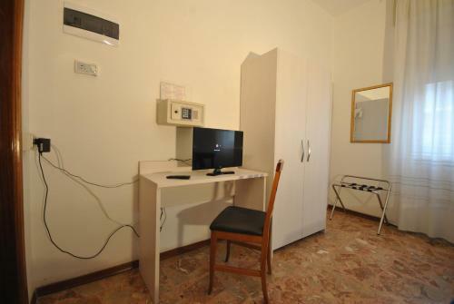 Hotel Pacific