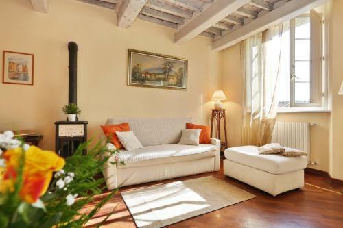 Porta San Pietro Apartment