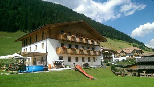 Hotel Alpenfrieden