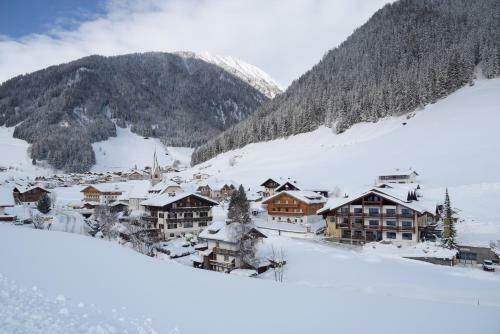 Hotel Alpenfrieden