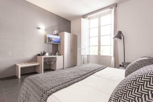 B&B Nostos