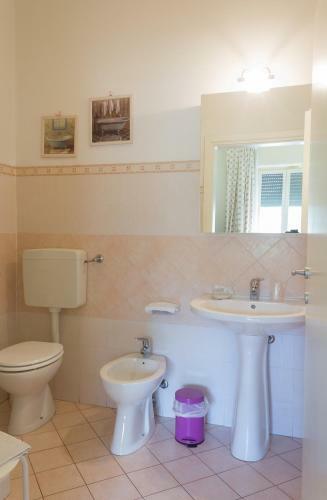 Hostal Affittacamere La Casa Di Ugo